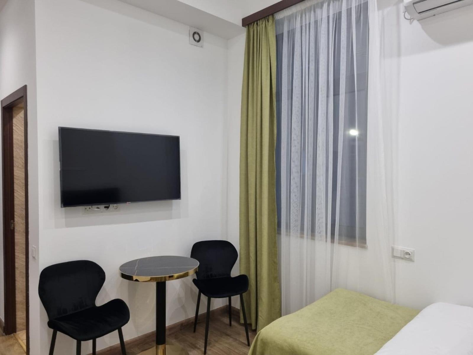 Days Hotel Jerevan Eksteriør billede
